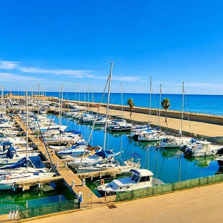 Del Mare Virgo Дом отдыха Неттуно
